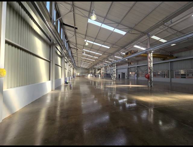 3,442M² WAREHOUSE TO LET IN DENVER